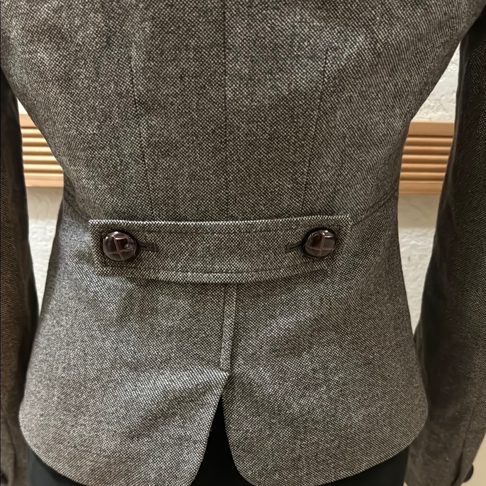 Banana Republic Size 2 Brown button down Blazer!! - Picture 8 of 14